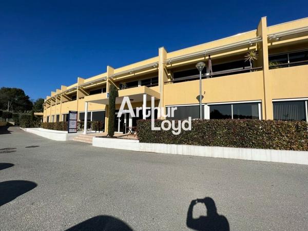 Bureaux à la location 79 m² - Sophia Antipolis - Environnement paysager