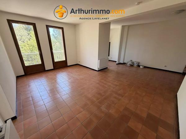 Location                                                      Appartement
                        
                     2 pièces                      49 m2                     à Villeneuve-d'Olmes