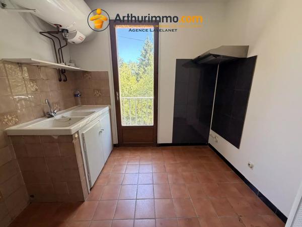 Location                                                      Appartement
                        
                     2 pièces                      49 m2                     à Villeneuve-d'Olmes