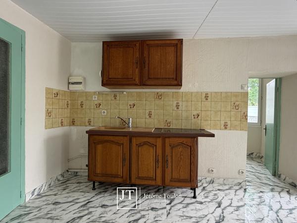 Appartement
                                                                                                                                                                                                                                                                                                                        3 pièce(s)                                                                                                                                                                                                          2 chambre(s)                                                                                                                                                                                                          42  m²