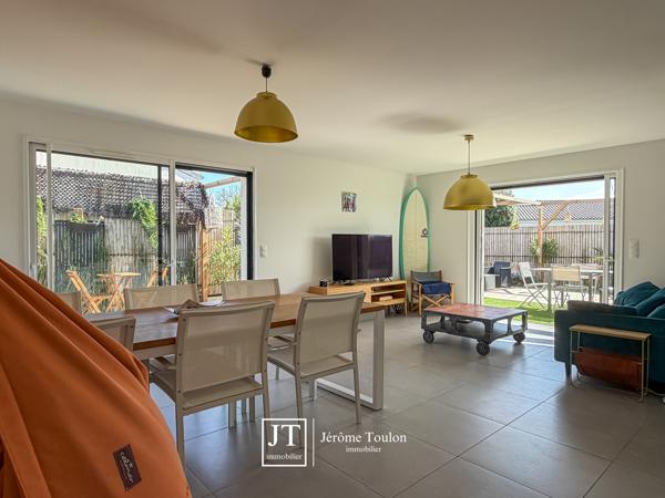 Maison
                                                                                                                                                                                                                                                                                                                        4 pièce(s)                                                                                                                                                                                                          3 chambre(s)                                                                                                                                                                                                          100  m²