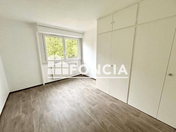 Location Appartement 3 pièces 65 m² - 60 A 86 RUE DE MEYRIN Ferney Voltaire 01210