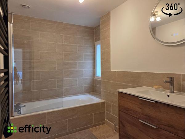Maison
         6 pièces
        - 143 m² Exclusivité 429 525 € *