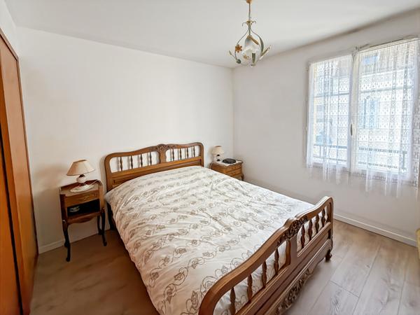 COEUR DE VILLE Appartement F3 de 67 m2 avec terrasse de 9 m2, 1 place de parking en sous-sol sol