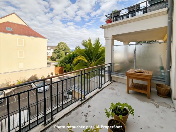 COEUR DE VILLE Appartement F3 de 67 m2 avec terrasse de 9 m2, 1 place de parking en sous-sol sol