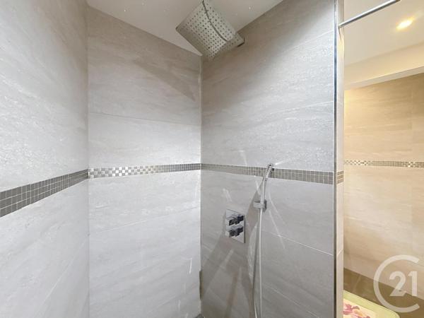 Appartement T4 à vendre  4 pièces - 89,69 m2 FREJUS - 83