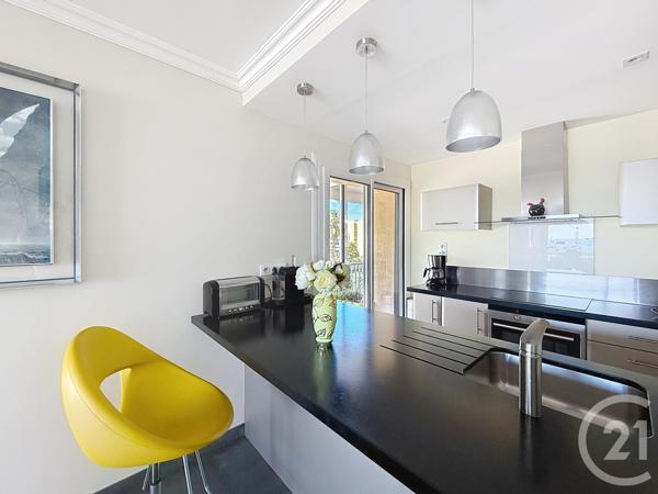 Appartement T4 à vendre  4 pièces - 89,69 m2 FREJUS - 83