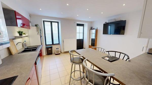 Exclusivité - À vendre - Maison de caractère au coeur de Nivolas-Vermelle