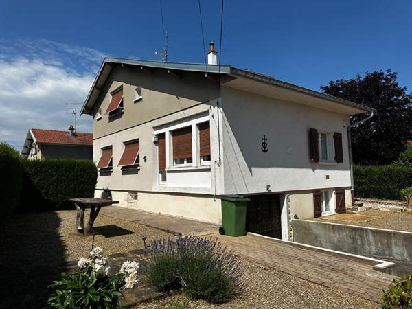GIRONCOURT SUR VRAINE - Maison familiale d'environ 120 m² sur terrain clos de 644 m²