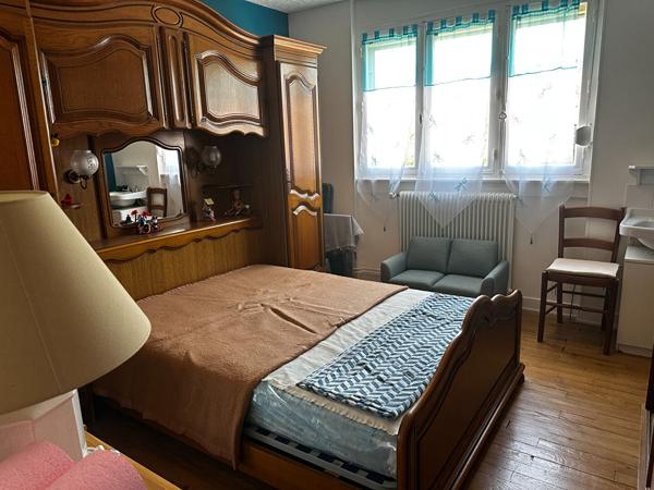 GIRONCOURT SUR VRAINE - Maison familiale d'environ 120 m² sur terrain clos de 644 m²