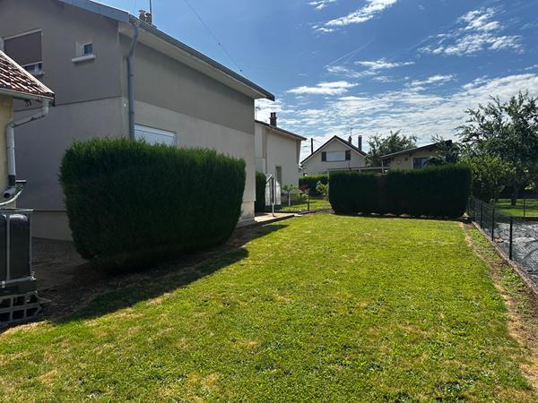 GIRONCOURT SUR VRAINE - Maison familiale d'environ 120 m² sur terrain clos de 644 m²