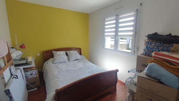 Maison de plain-pied de 155 m² avec piscine sur un terrain de plus de 1 150 m²