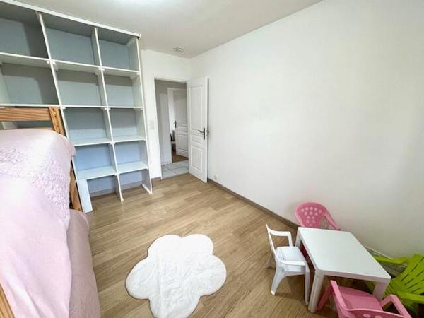 Très belle maison de Plain-pied 4 chambres, construction de 2010