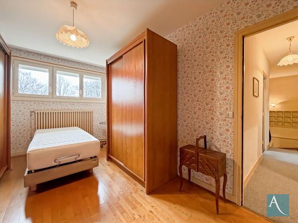 Maison Bruyeres Le Chatel 5 pièces- 133 m² - Sous-sol total, Terrain de 1019 m²