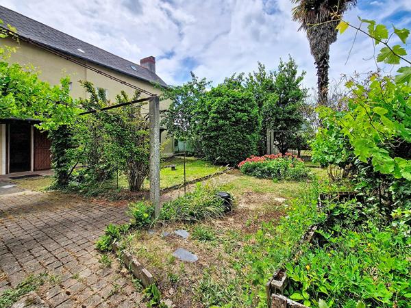 Maison Chateauneuf Sur Sarthe 3 pièce(s) 79 m2