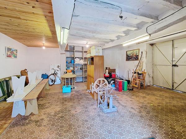 Maison Chateauneuf Sur Sarthe 3 pièce(s) 79 m2