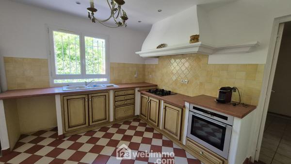 Villas 140 m² à Gonfaron 83590