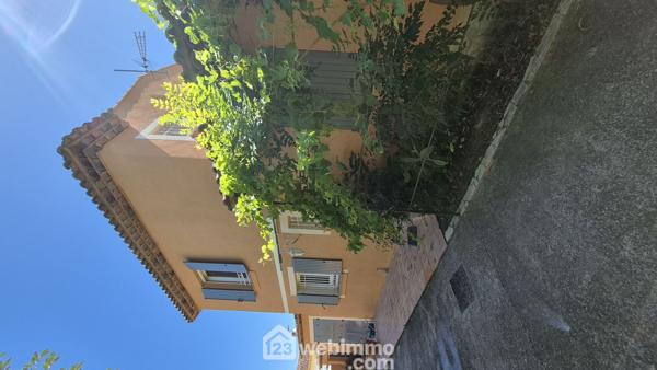 Villas 140 m² à Gonfaron 83590
