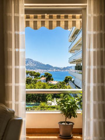 APPARTEMENT TYPE 5 / TERASSE VUE MER / RÉSIDENCE DE STANDING / PISCINE ET TENNIS