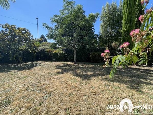 Location Maison d'architecte - 4 pièces - 116m² - Parc de 1100m² et atelier - COGNAC