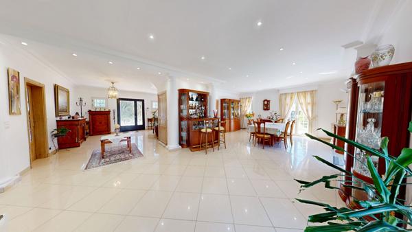 Demeure de prestige - 240m² - 2624m² de terrain