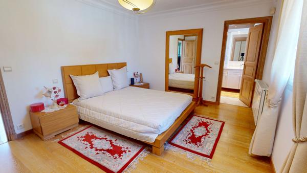 Demeure de prestige - 240m² - 2624m² de terrain