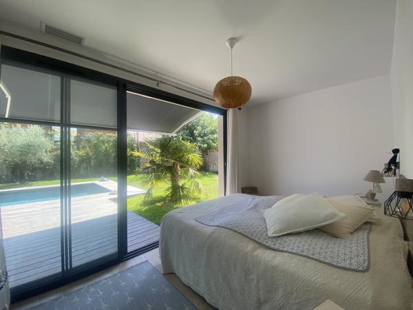 LA TESTE DE BUCH CENTRE ! Maison 6P de 165 m2, piscine, terrasse, parcelle 682 m2 !