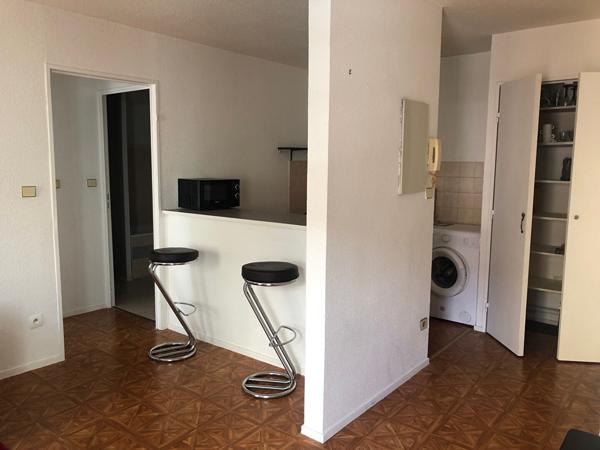 TOULOUSE BONNEFOY T2 AVEC PARKING 38 m²