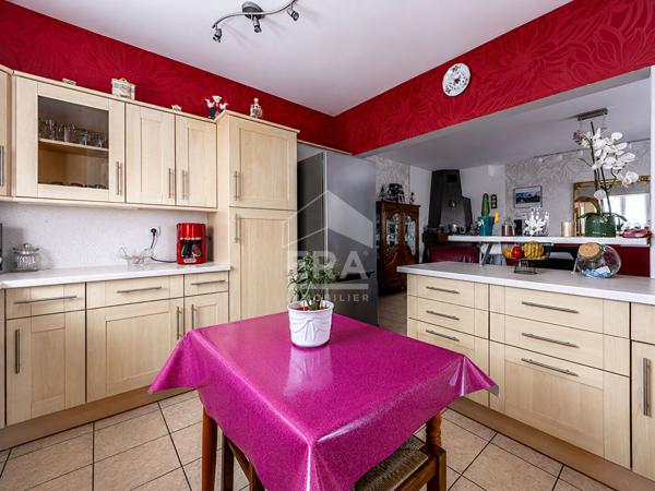 IDEAL MARCHAND - 2 BATIMENTS - 1 PARCELLE - BEL EMPLACEMENT