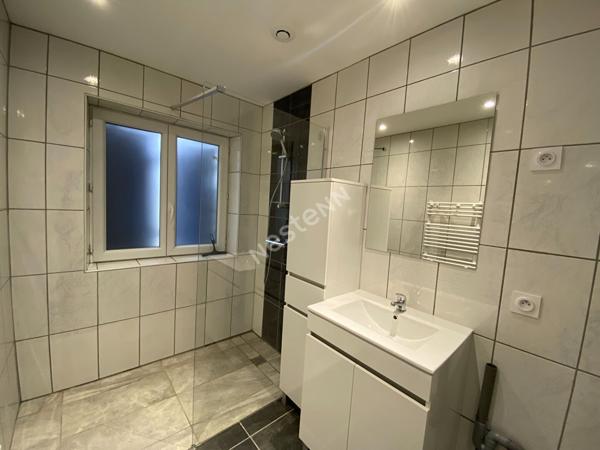 A LOUER - MAISON MEUBLEE - 1 CHAMBRE - MOUSTOIR-AC