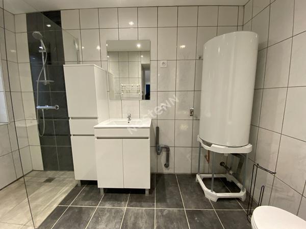 A LOUER - MAISON MEUBLEE - 1 CHAMBRE - MOUSTOIR-AC