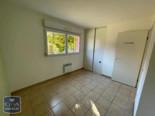 Appartement à louer 4 pièces 92.04m² Saint-Christol-lez-Alès (30380)