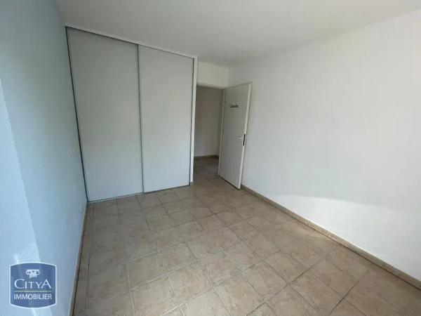 Appartement à louer 4 pièces 92.04m² Saint-Christol-lez-Alès (30380)