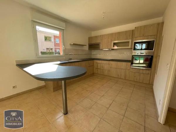 Appartement à louer 4 pièces 92.04m² Saint-Christol-lez-Alès (30380)