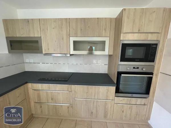 Appartement à louer 4 pièces 92.04m² Saint-Christol-lez-Alès (30380)