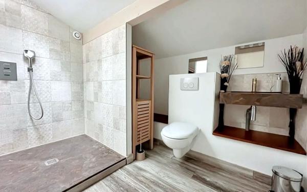 Maison à vendre    6 pièces •  Saint-Vincent-de-Tyrosse