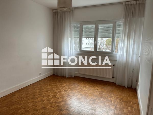 Location Appartement 6 pièces 112.92 m² - 14 SQUARE CLISSON Lorient 56100