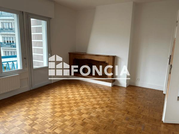Location Appartement 6 pièces 112.92 m² - 14 SQUARE CLISSON Lorient 56100