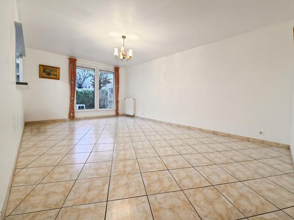 Appartement Jouy Le Moutier 4 pièce(s) 77.07 m2