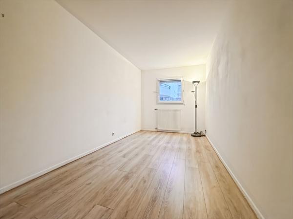 Appartement Jouy Le Moutier 4 pièce(s) 77.07 m2