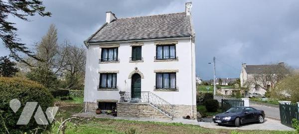 AUDIERNE - A proximité des commerces - Belle maison traditionnelle de bonne construction et trè...