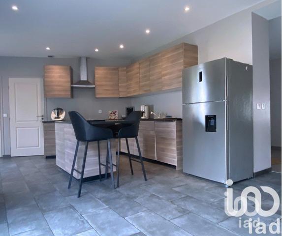 Maison 6 pièces de 183 m² à Wattrelos (59150)