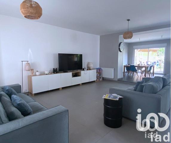 Maison 6 pièces de 183 m² à Wattrelos (59150)