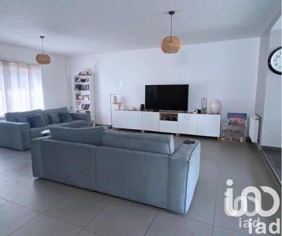 Maison 6 pièces de 183 m² à Wattrelos (59150)