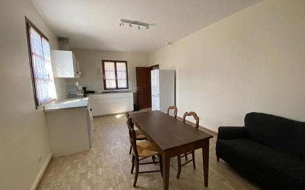 Maison à louer    3 pièces •  Saint-Étienne-de-Chigny