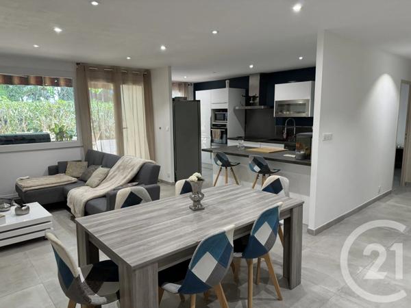 Appartement F4 à vendre  4 pièces - 86 m 2   ST JEAN DE VEDAS  - 34