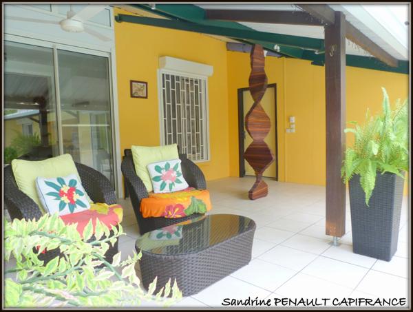 A VENDRE A KOUROU (97310) UNE MAGNIFIQUE PROPRIETE DE 165 m² - TERRAIN DE 462 m² - AU PRIX DE 448 000 €.