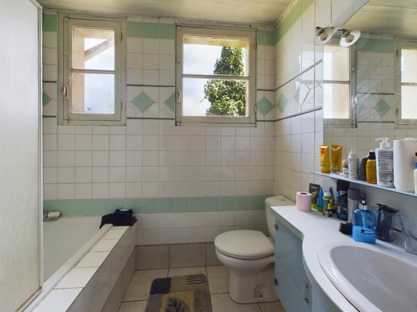 Clairac (47320) Clairac Maison Avec 5 Chambres, Grange Au Bord De L'eau