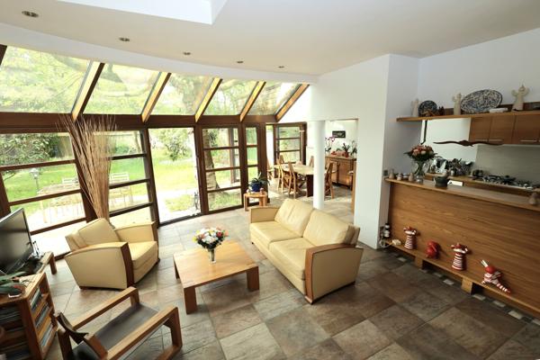 Saint-Maur-des-Fossés (94210) Rare à la Vente sur 6 min RER, commerces, écoles. Maison Contemporaine de Standing - Coup de coeur et sans tra