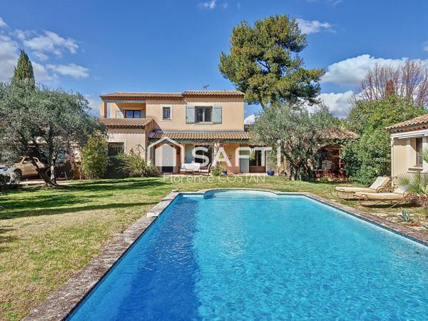 Magnifique maison style Bastide en plein coeur de Velaux - Coup de coeur assuré